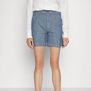 GAP 5” Girlfriend Khaki Chambray Cotton Shorts - Tall